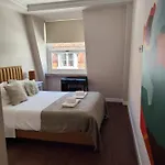 City Center Apt With Elevator Your Office Inlisbon